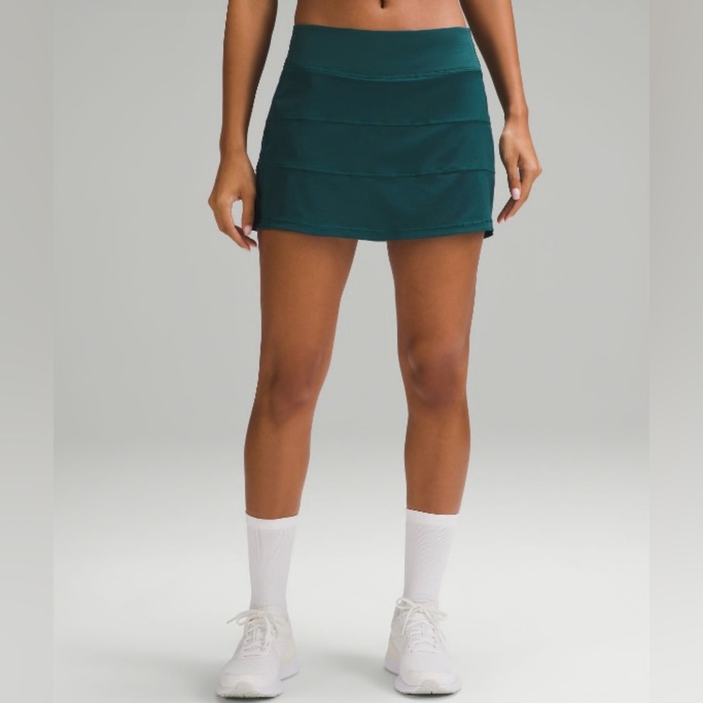 Size 4 Lululemon skirt